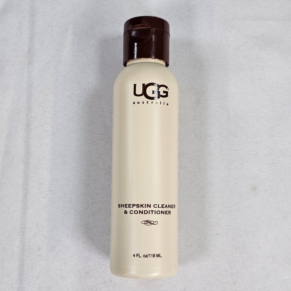 UGG Australia Sheepskin Care Kit Cleaner Conditioner Protector Brush Set 4oz - Picture 6 of 9